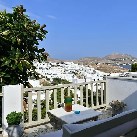 Mary 2* Naousa (Paros)